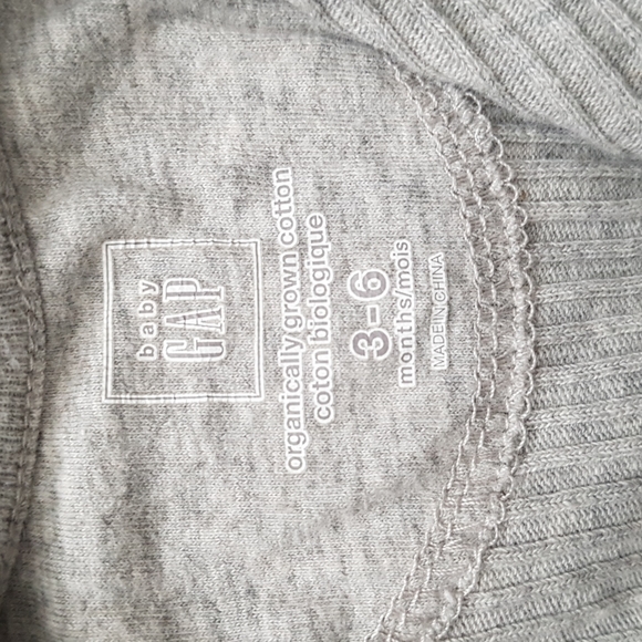 Organic Baby Gap Summer Romper - Picture 2 of 3